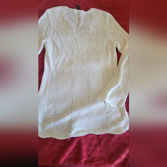 New WHBM Lace up Nk Po top - Picture 5 of 9